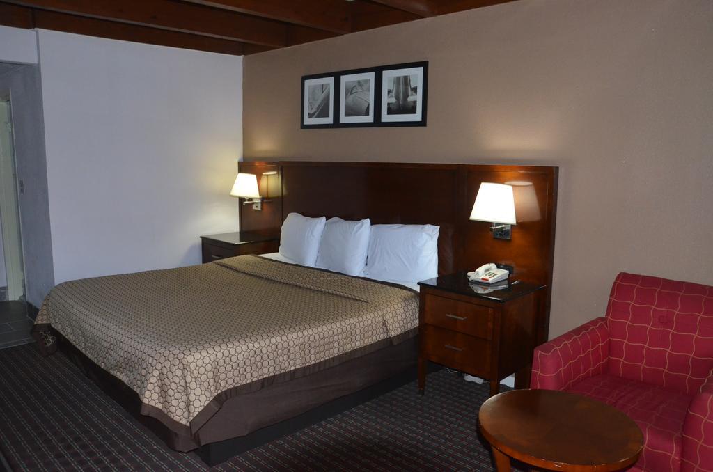 Americas Best Value Inn Augusta Historic Downtown Dış mekan fotoğraf